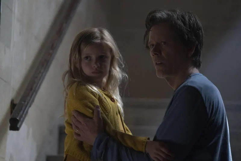 Ella Conroy (Avery Essex) and Theo Conroy (Kevin Bacon) in You Should Have Left.