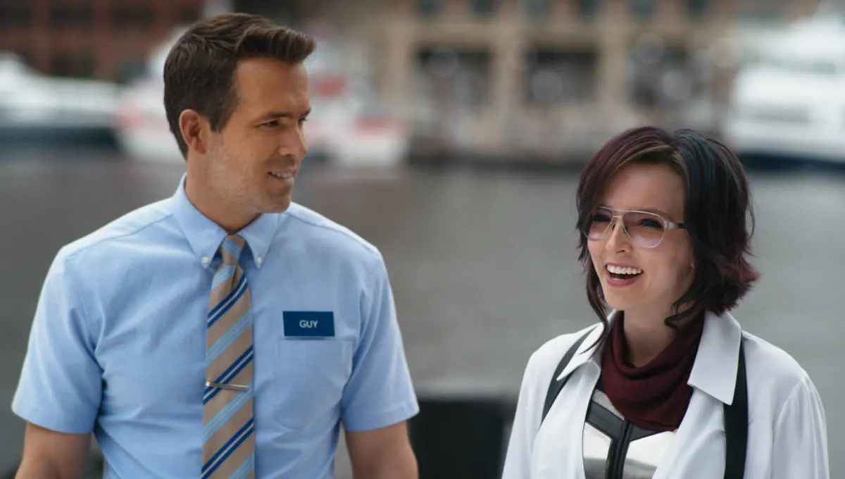 Ryan Reynolds and Jodie Comer in Free Guy