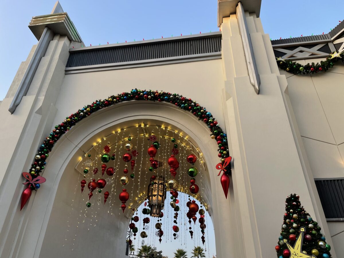 The Holidays Return to Universal Studios Hollywood!