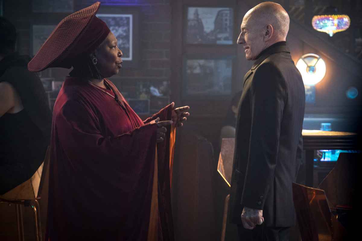 Star Trek: Picard Season 2 Trailer Debuts