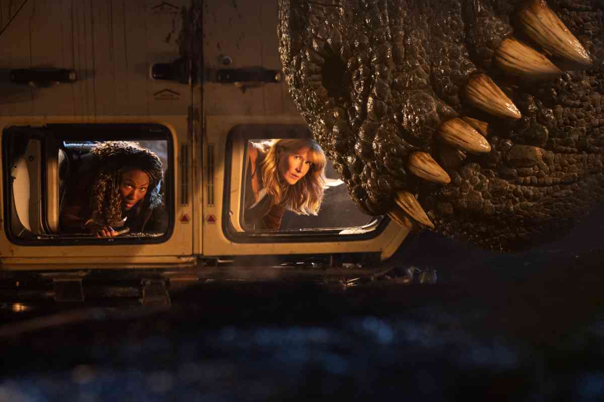 New Jurassic World Dominion Trailer Hits!