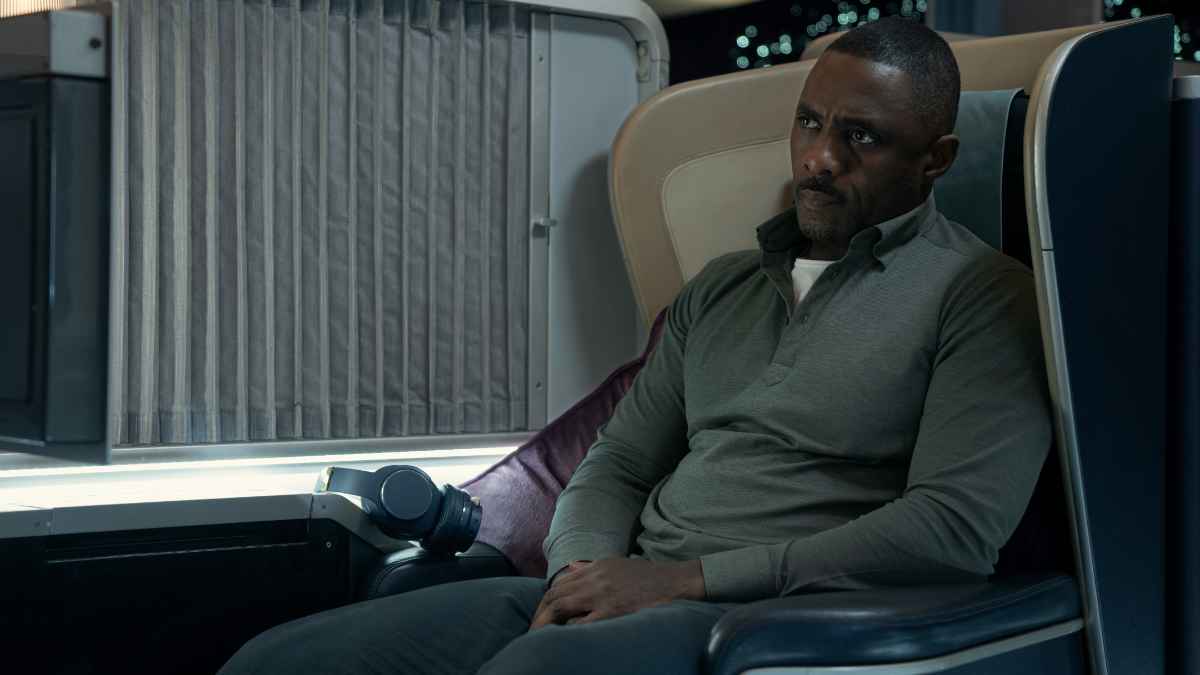 Hijack Photos Reveal Idris Elba Thriller