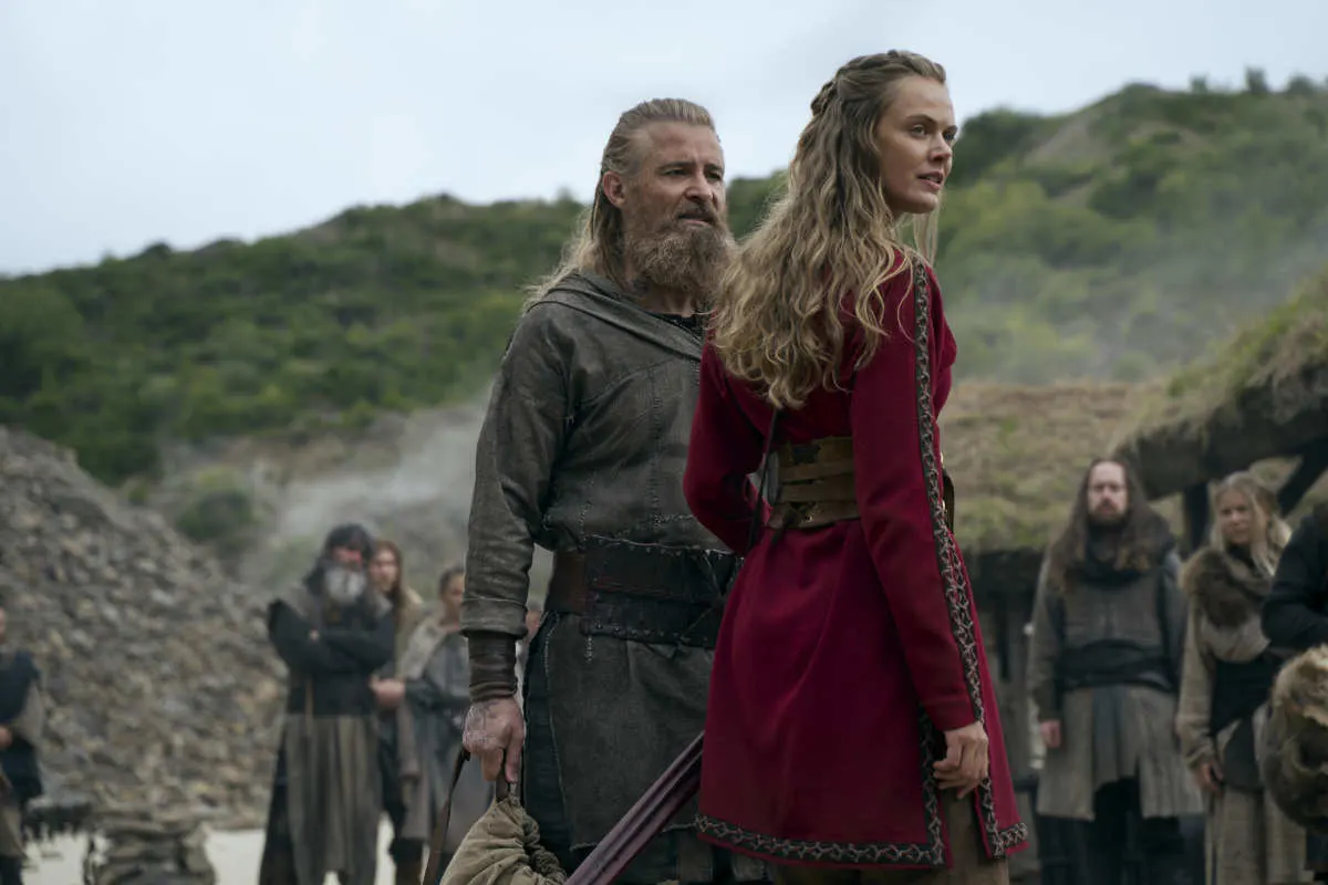 Goran Visnjic as Erik the Red, Frida Gustavsson as Freydis Eriksdotter in episode 107 of Vikings Valhalla.