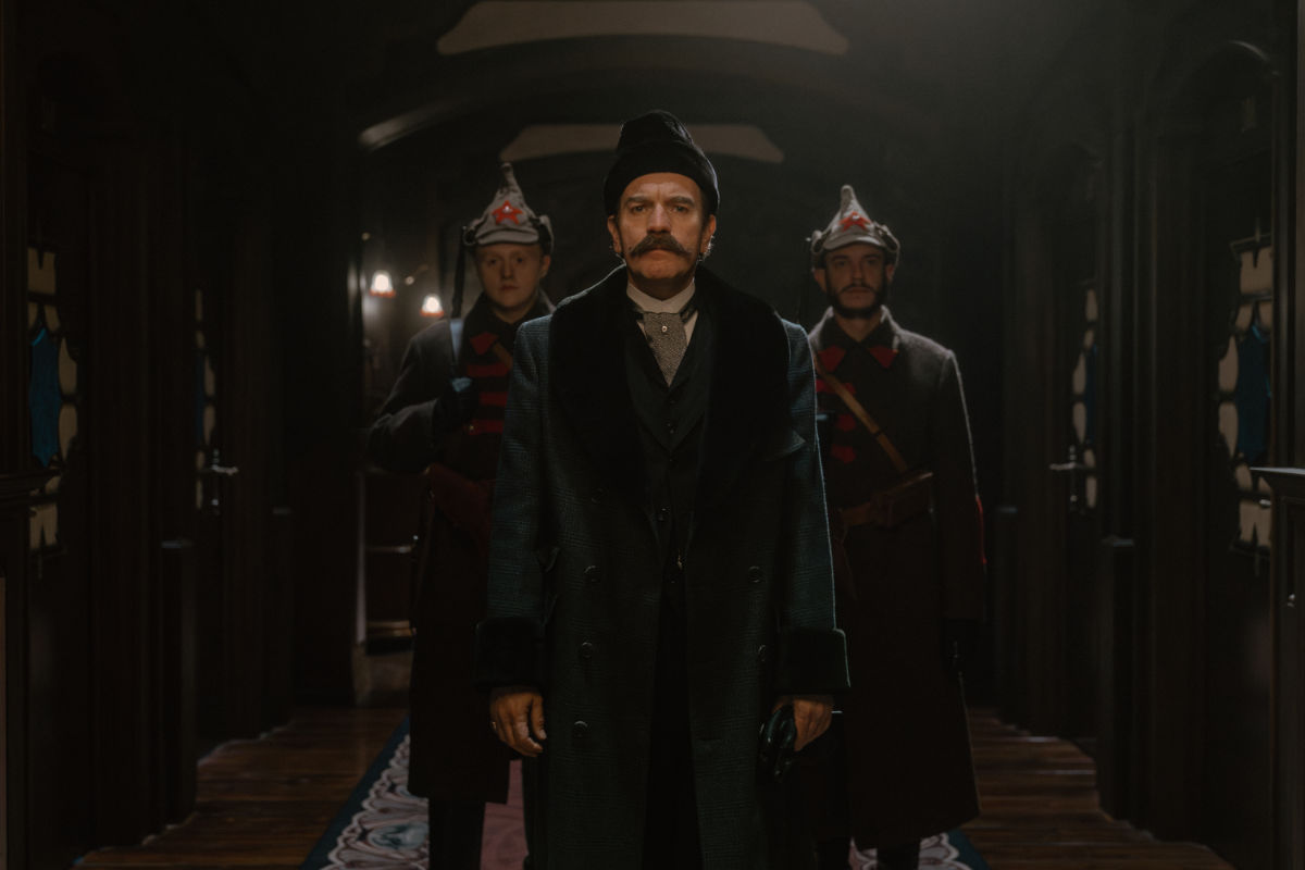 Ewan McGregor as Count Rostov in A Gentleman in Moscow episode 1, streaming on Paramount+ 2024. Photo Credit: Ben Blackall/Paramount+ With Showtime