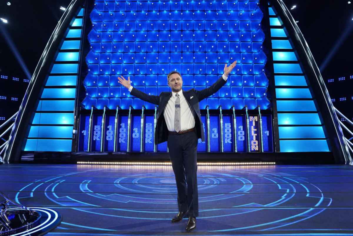 THE WALL -- "Turquoise & Donald" -- Pictured: Chris Hardwick -- (Photo by: Greg Gayne/NBC)