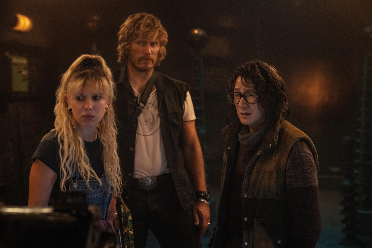 Electric State First Look with Millie Bobby Brown and Chris Pratt