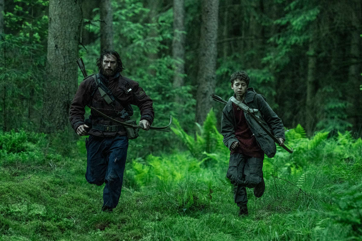 Jamie (Aaron Taylor-Johnson) and his son Spike (Alfie Williams)