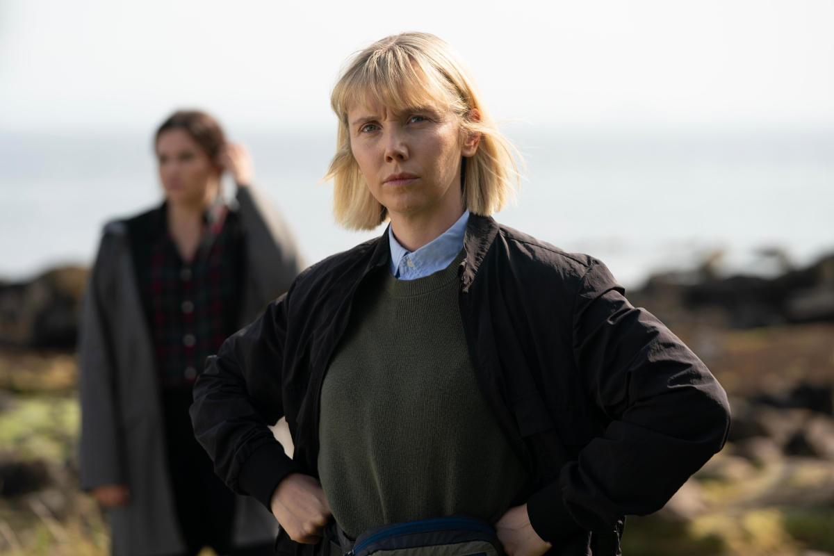 EMER KENNY as River Wilde and LAUREN LYLE as Karen Pirie