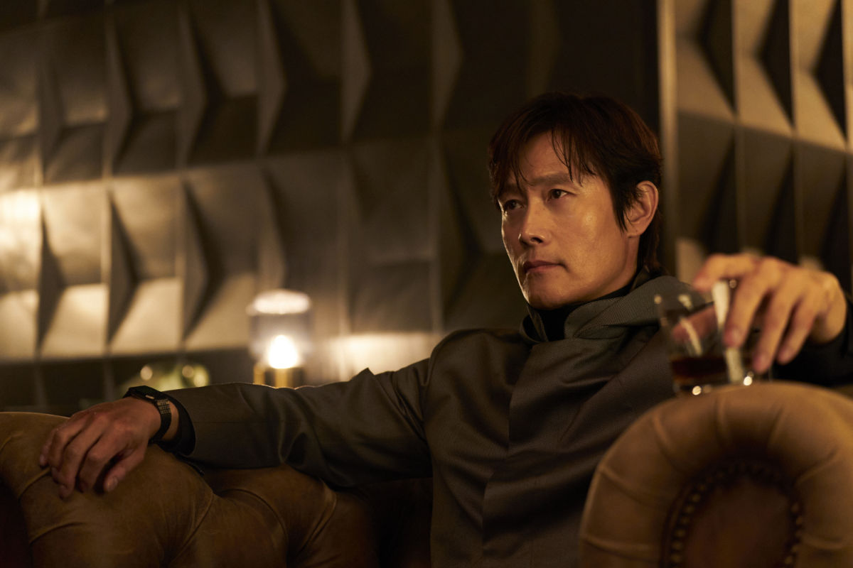 Lee Byung-hun as Frontman
