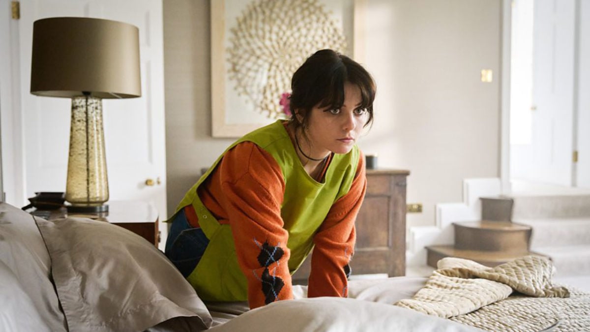 Gabrielle Creevy as Ria