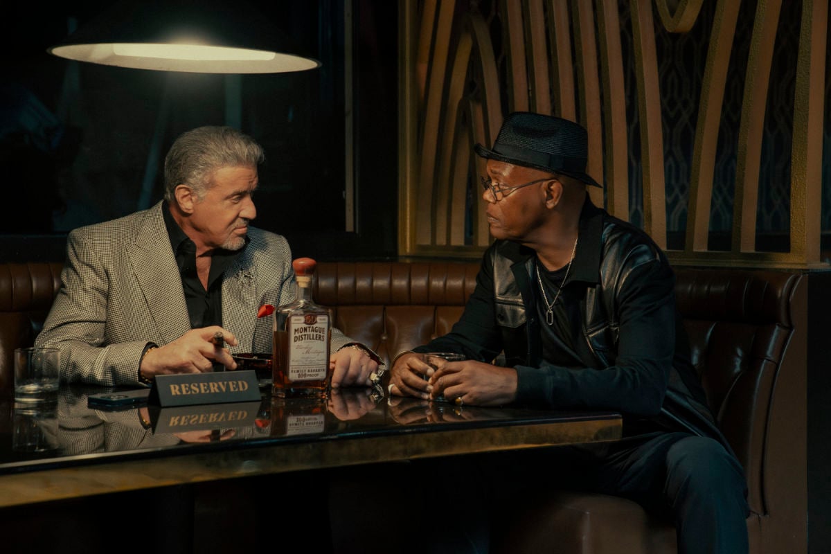 Sylvester Stallone as Dwight Manfredi and Samuel L. Jackson as Russell Lee Washington Jr.