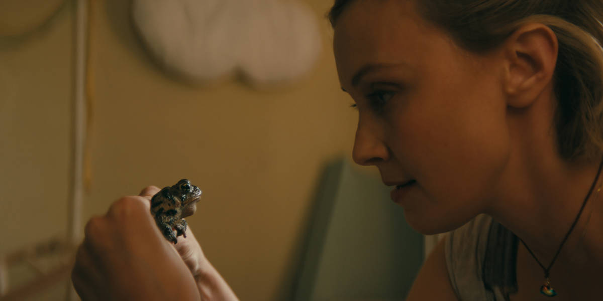 Sarah Gadon as Laura Redman