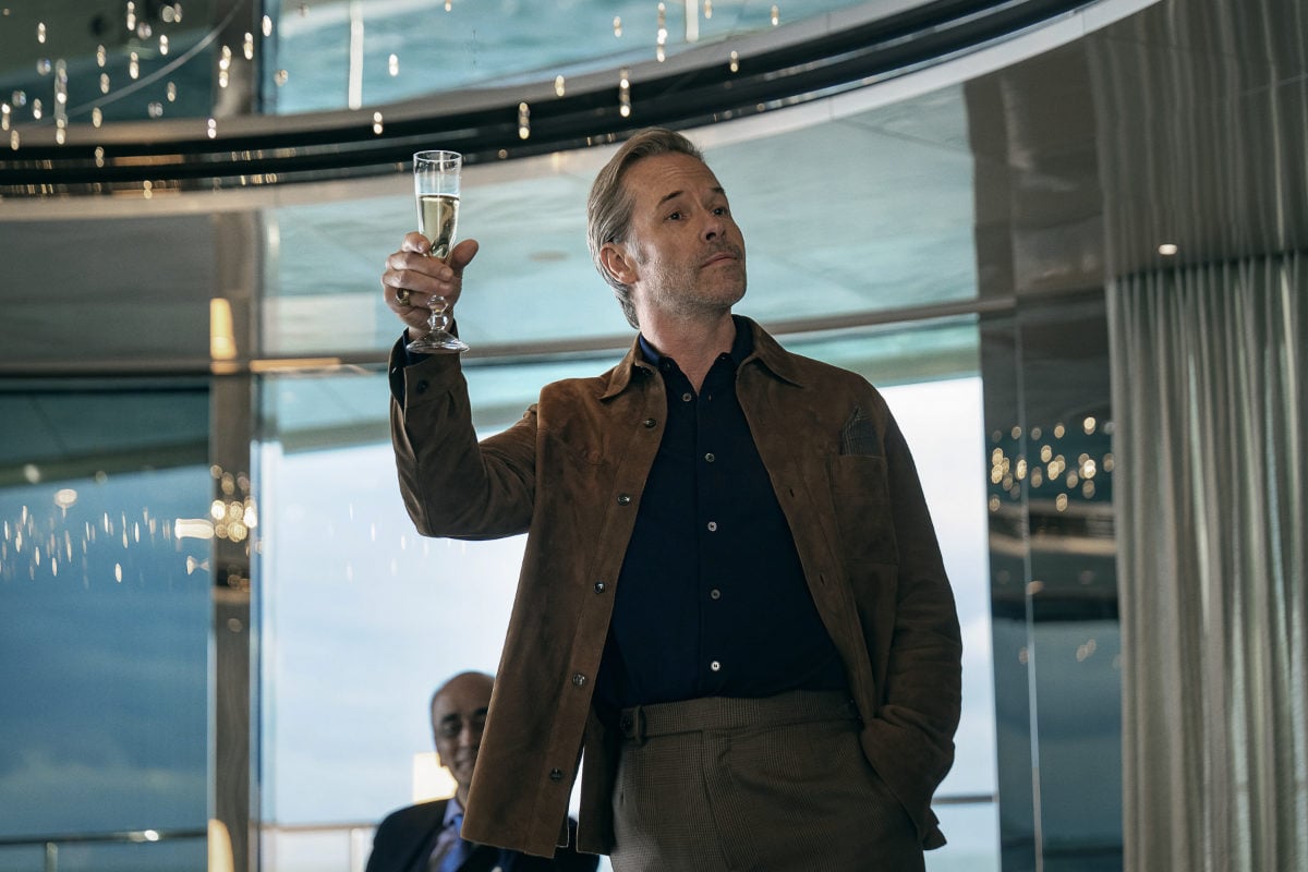 Guy Pearce as Bullmer in The Woman in Cabin 10