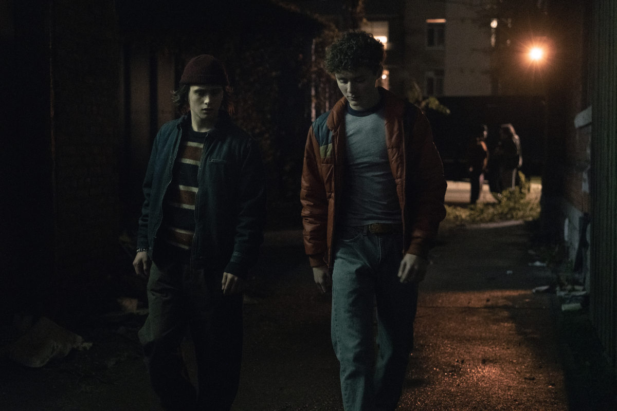 Etienne Kellici as Sam Stapleton, Finaly Wojtak-Hissong as Randy Riffett