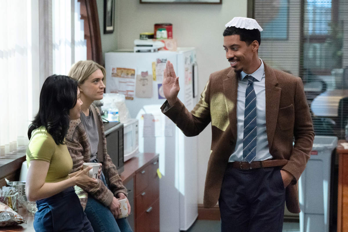 Ramona Young as Nicole, Chelsea Frei as Mare, Melvin Gregg as Detrick