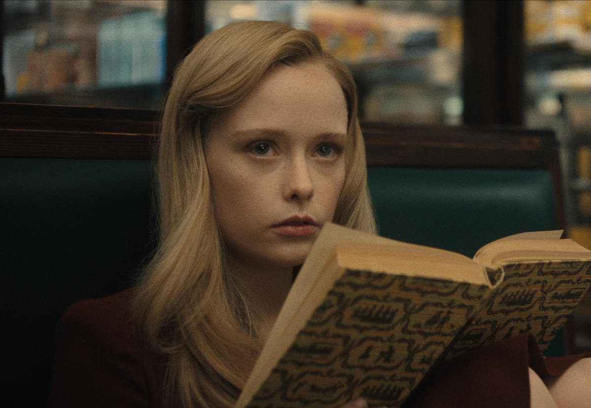 Suzanna Son as Adelina