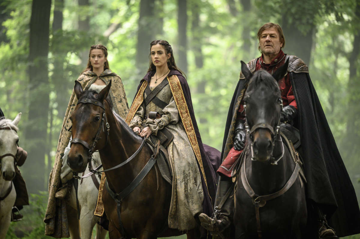 Lauren McQueen as Marian and Sean Bean as the Sheriff of Nottingham in the Robin Hood series