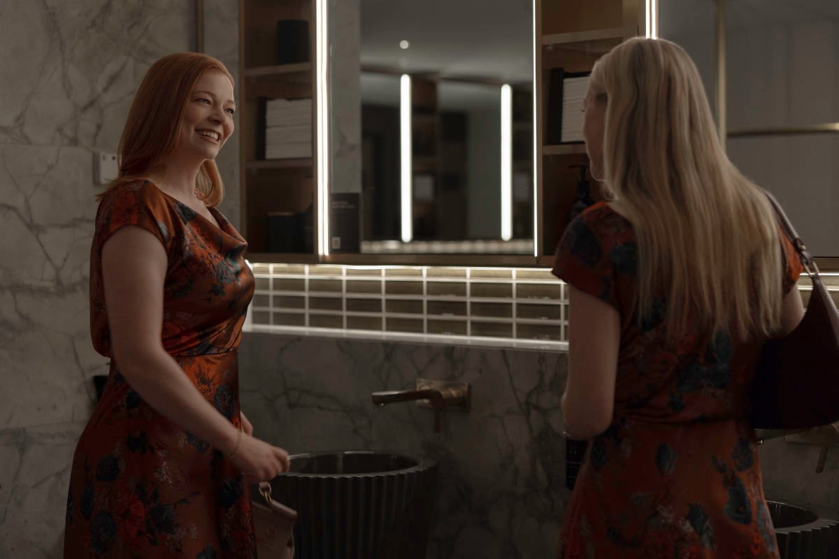 Sarah Snook as Marissa and Dakota Fanning as Jenny in All Her Fault