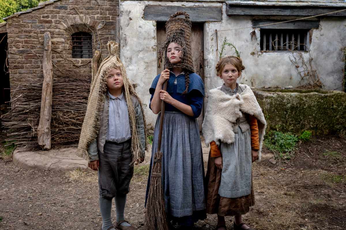 Jacobi Jupe stars as Hamnet, Bodhi Rae Breathnach as Susanna and Olivia Lynes as Judith