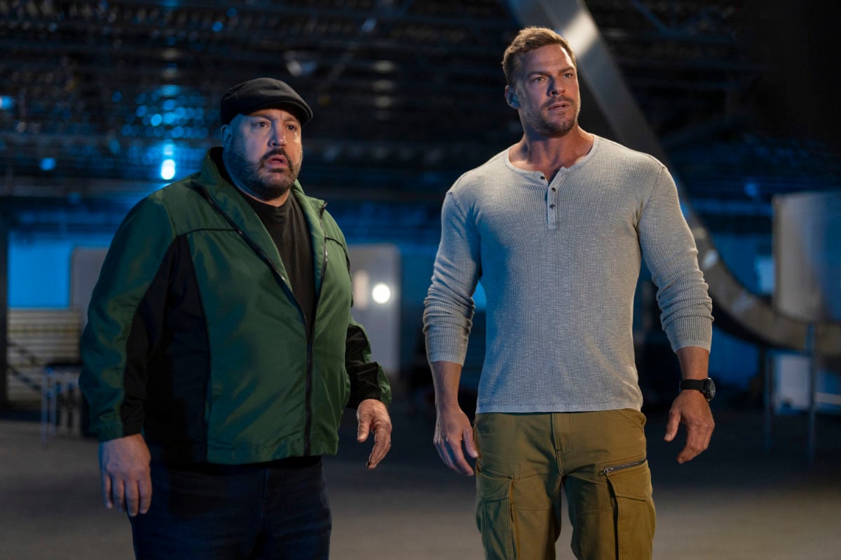 Brian (Kevin James) and Jeff (Alan Ritchson) in Playdate