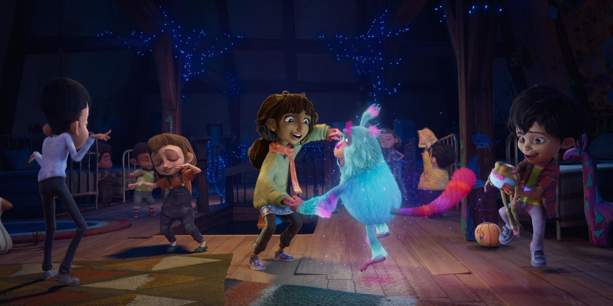 Maitreyi Ramakrishnan as Beesha, Natalie Portman as Mary Muggle-Wump, Ryan Lopez as Bubsy