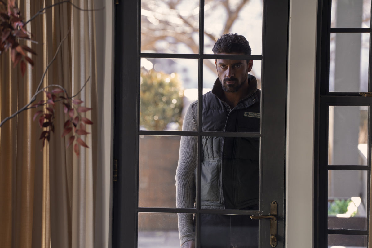 Michele Morrone as Enzo