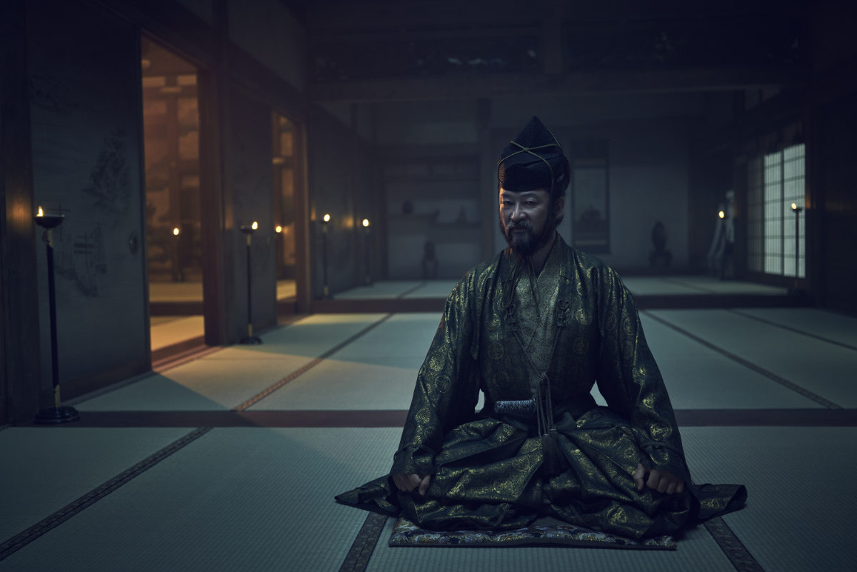 Tadanobu Asano as Kashigi Yabushige