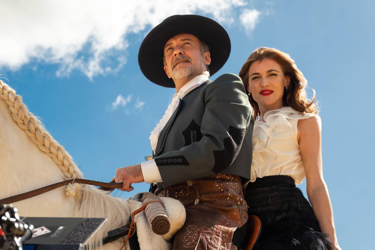 Jose Luis García Pérez as Duque, Marta Nieto as Duquesa