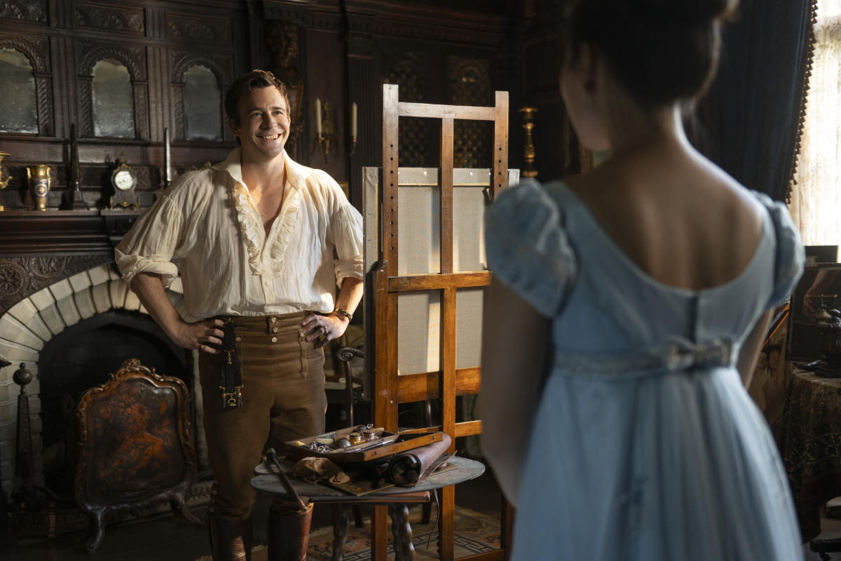 Luke Thompson as Benedict Bridgerton, Yerin Ha as Sophie Baek