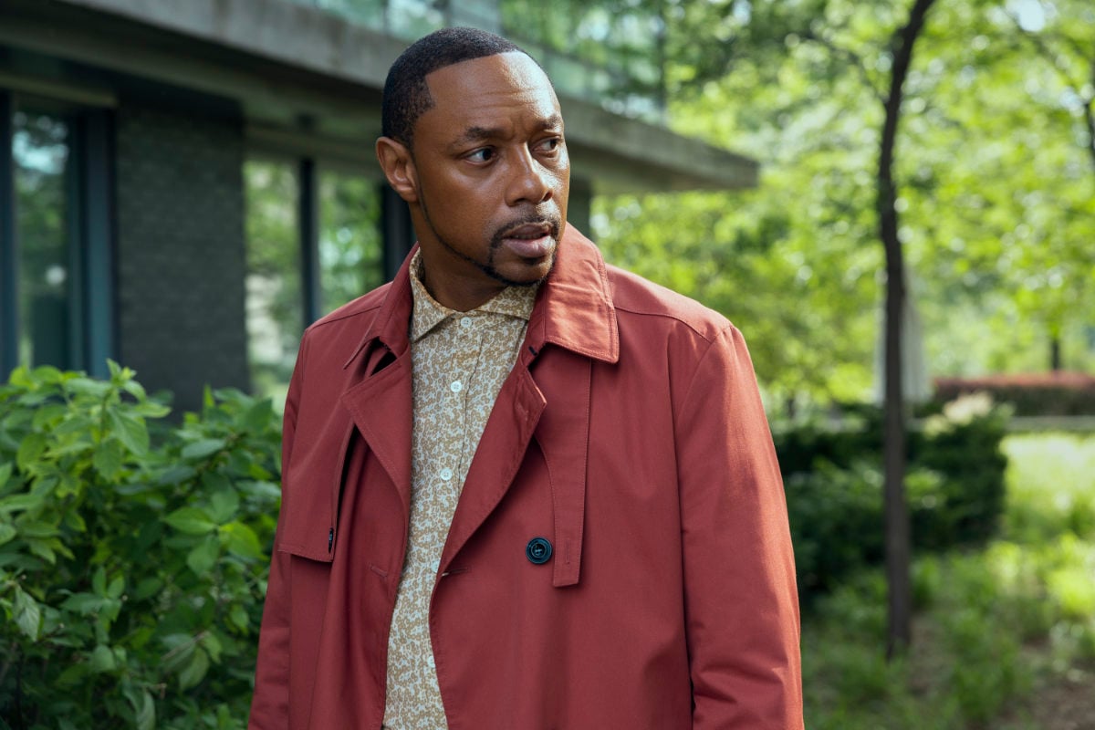 Karl Connolly (Dorian Missick)