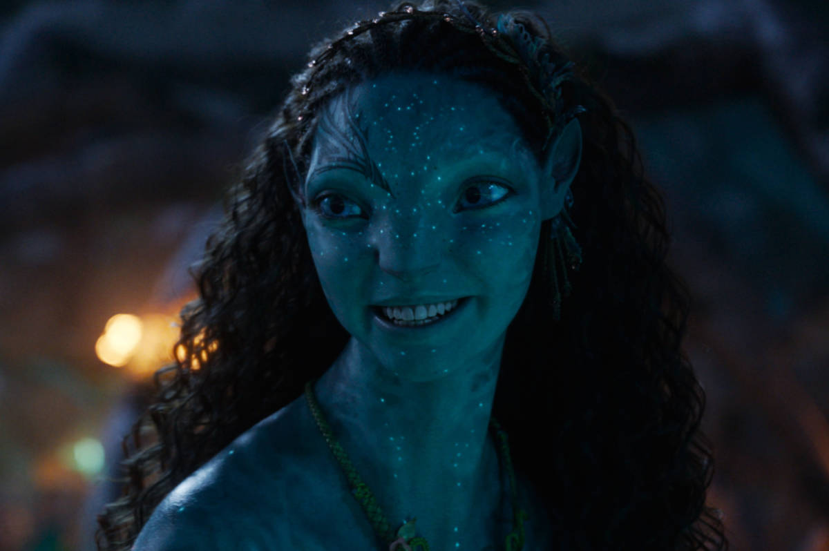 Lo’ak (Britain Dalton) and Tsireya (Bailey Bass)