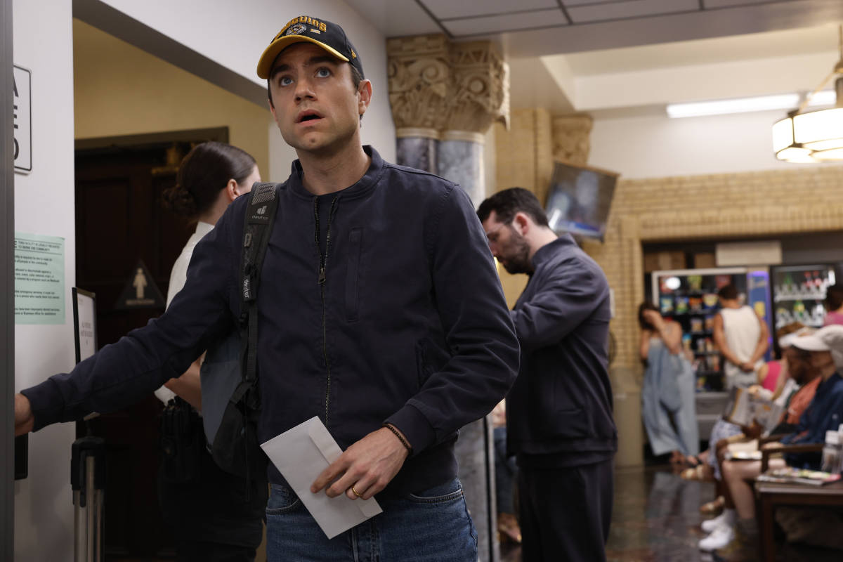 Langdon greets Lupe, then encounters Louie the alcoholic.