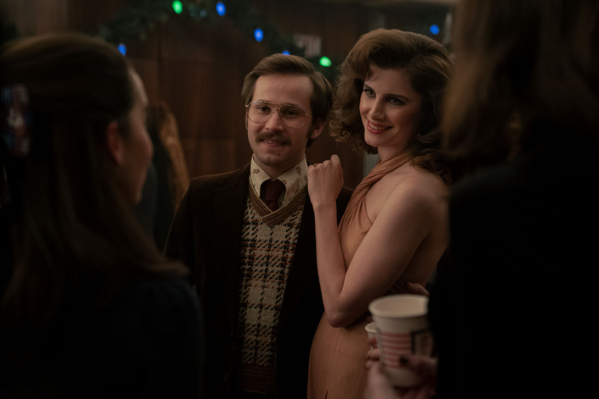 Nicholas Podany as Ray, Vic Michaelis as Cheryl