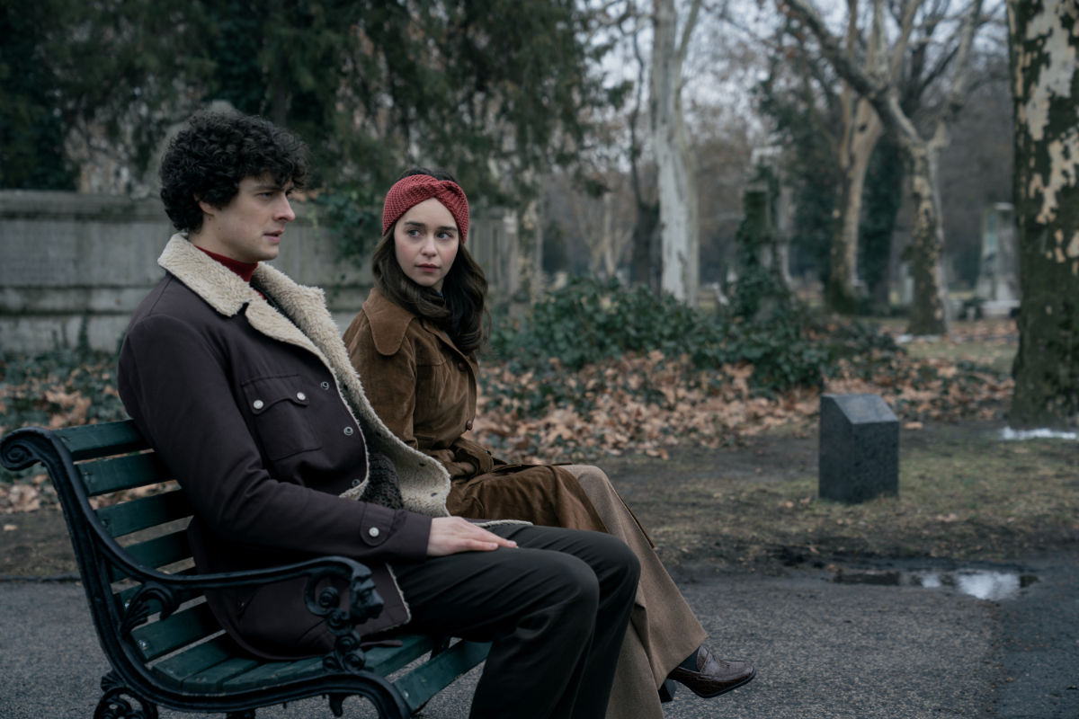 Petro Ninovskyi as Sasha, Emilia Clarke as Bea