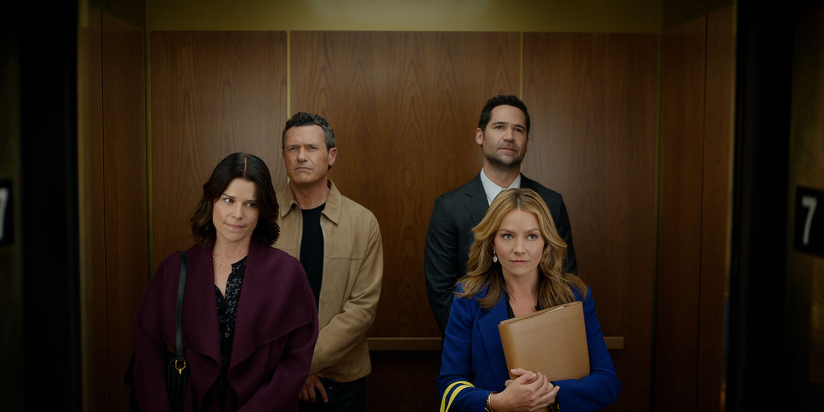 Neve Campbell as Maggie, Jason O'Mara as Jack Gilroy, Manuel Garcia-Rulfo as Mickey Haller, Becki Newton as Lorna Crane