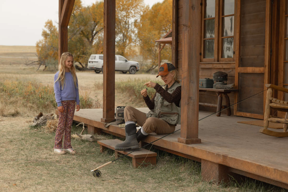 Alaina Pollack as Macy, Michelle Pfeiffer as Stacy Clyburn