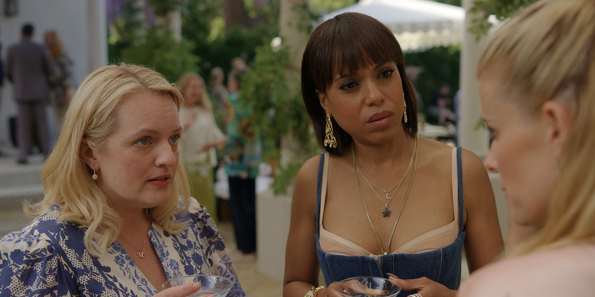 Elisabeth Moss and Kerry Washington in Imperfect Women