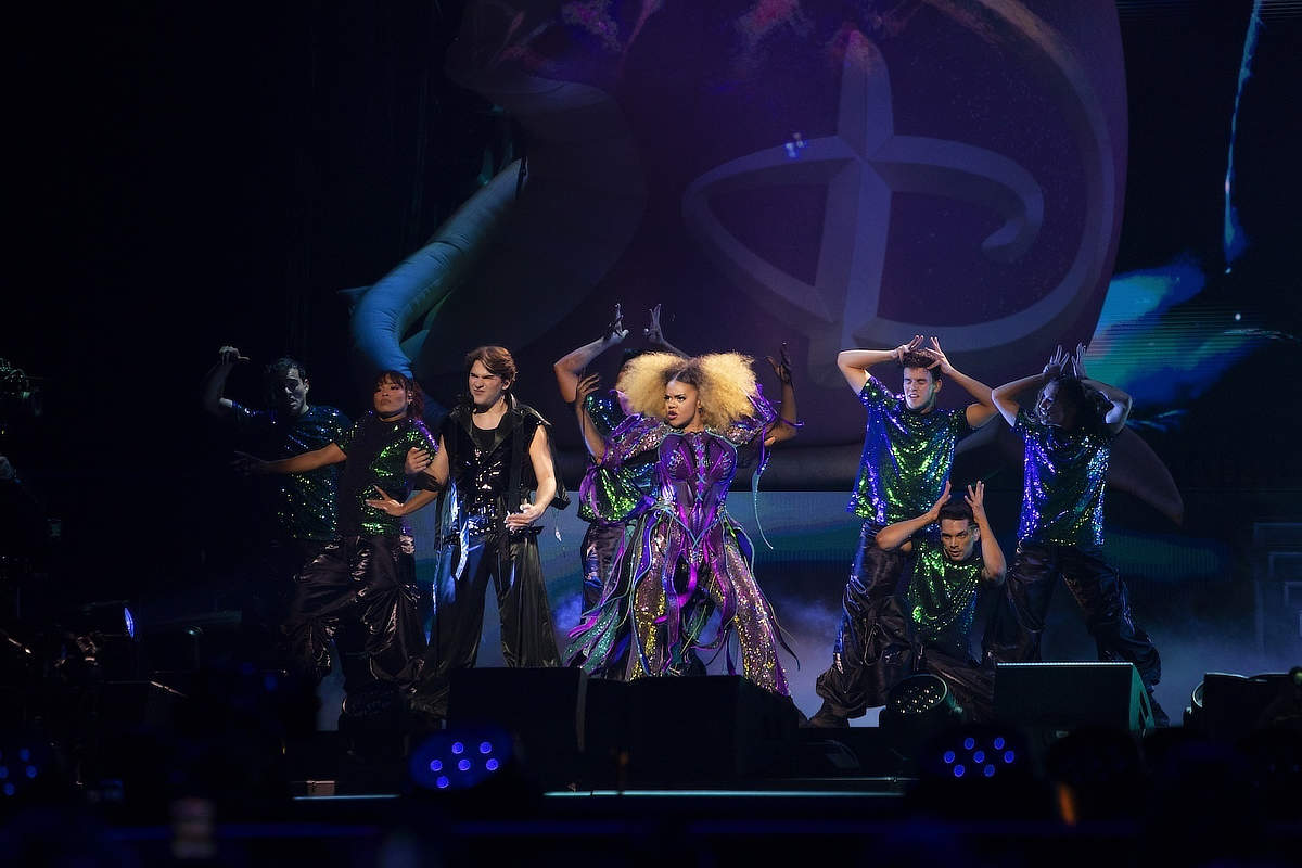 JOSHUA COLLEY, DARA RENEÉ