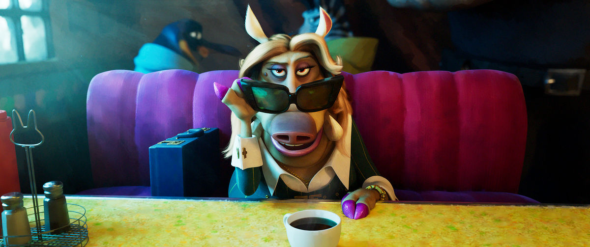 Florence (Jennifer Lewis)