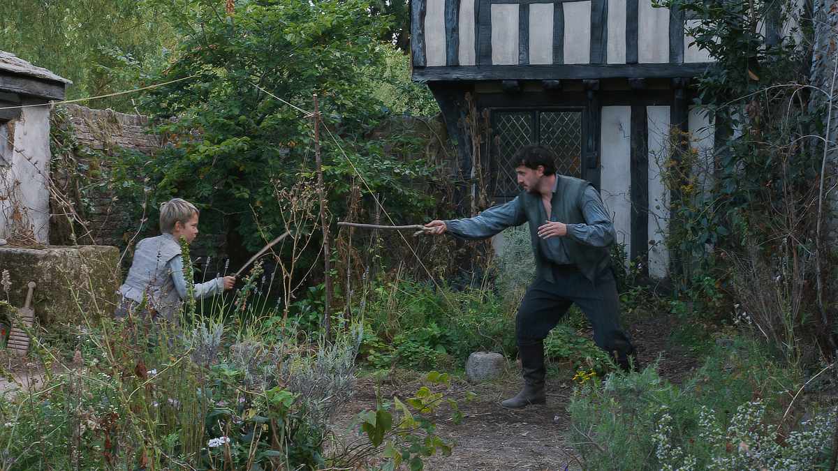 Jacobi Jupe stars as Hamnet and Paul Mescal as William Shakespeare