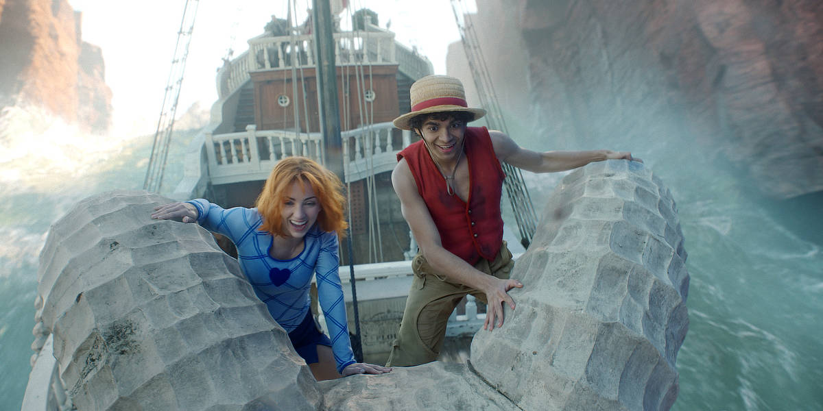 Emily Rudd as Nami, Iñaki Godoy as Monkey D. Luffy