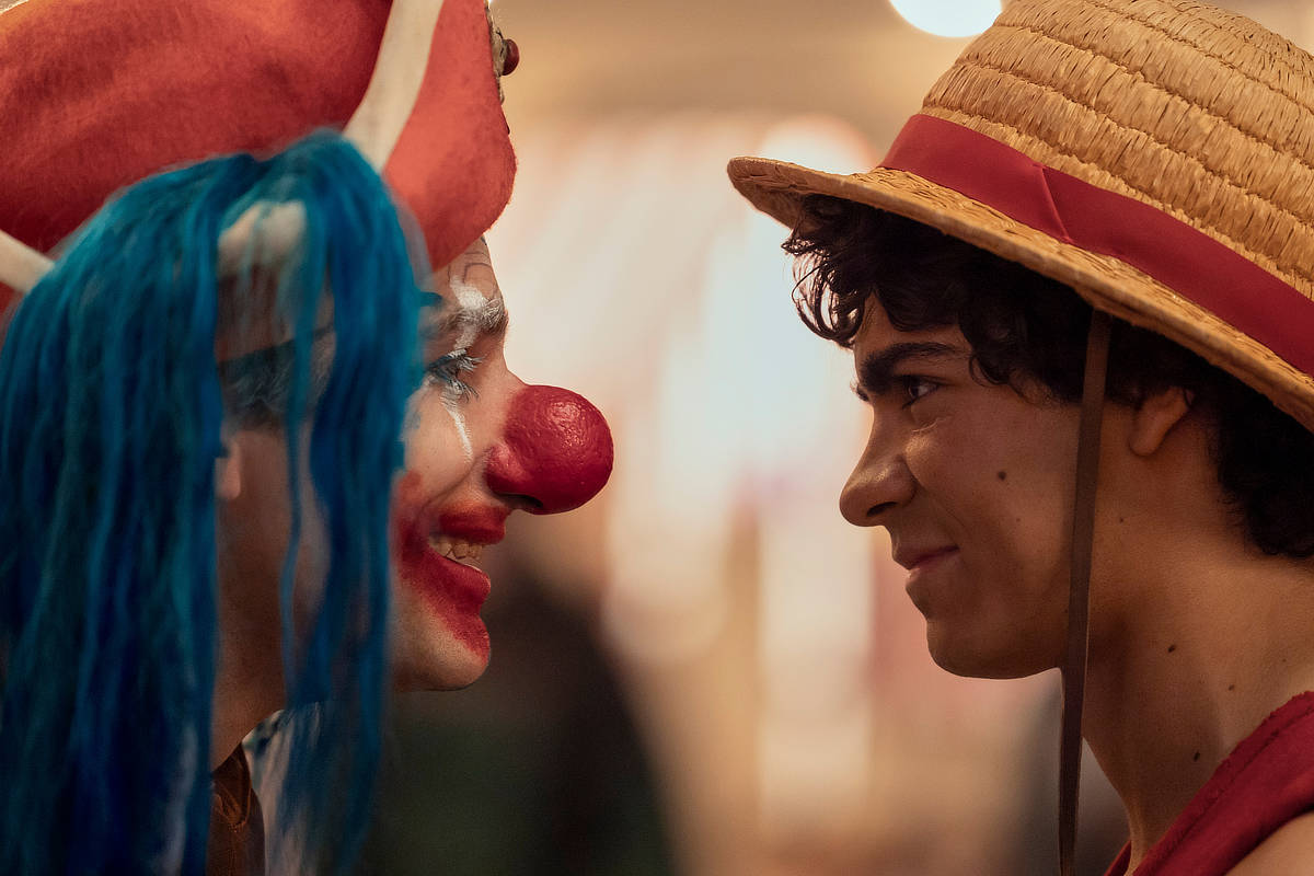 Jeff Ward as Buggy, Iñaki Godoy as Monkey D. Luffy