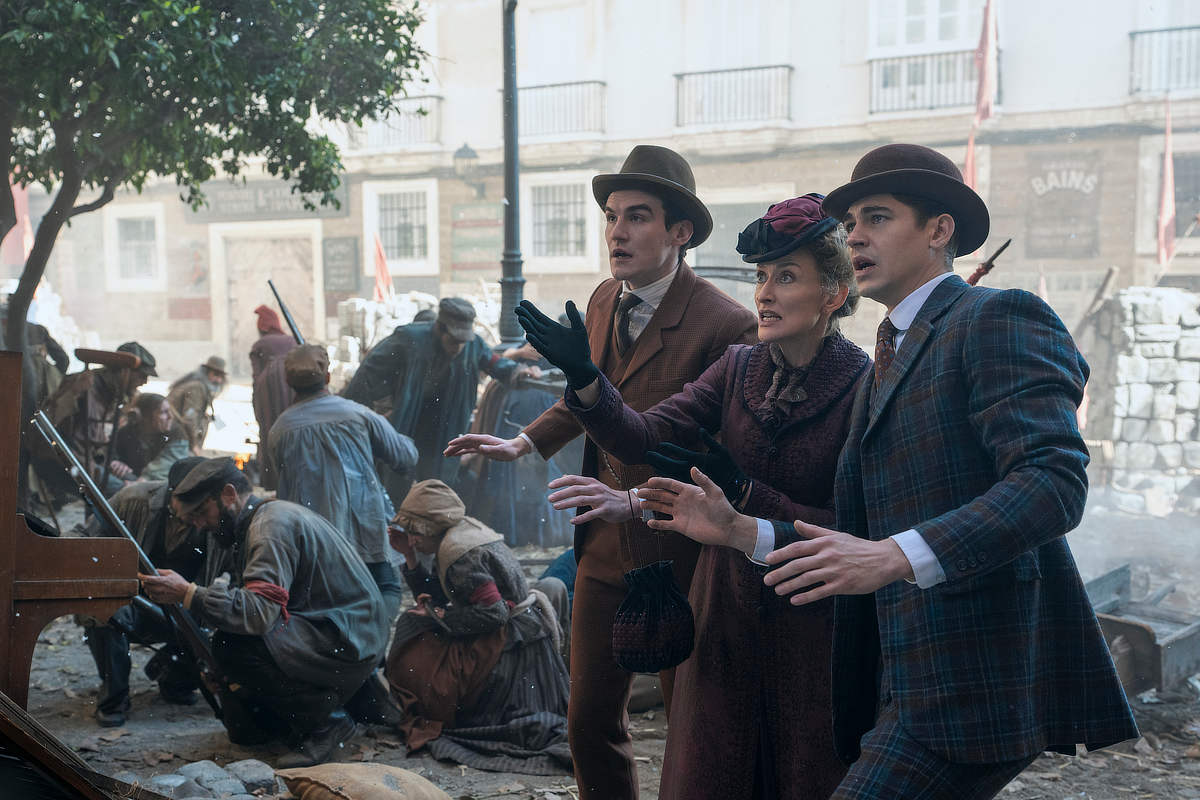 Dónal Finn, Natascha McElhone, Hero Fiennes Tiffin