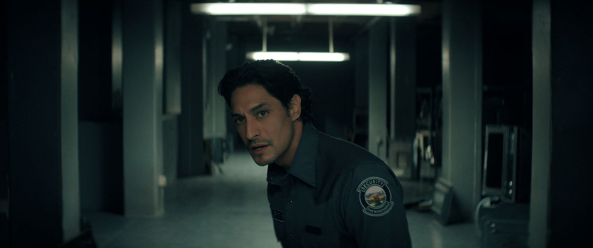 Carlos Miranda as Paz Navarro