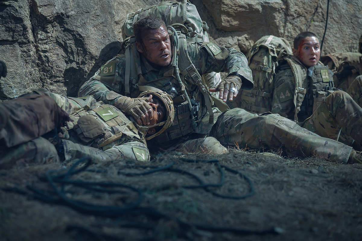 Stephan James as 7, Alan Ritchson as 81 and Alex King as 44 in War Machine.