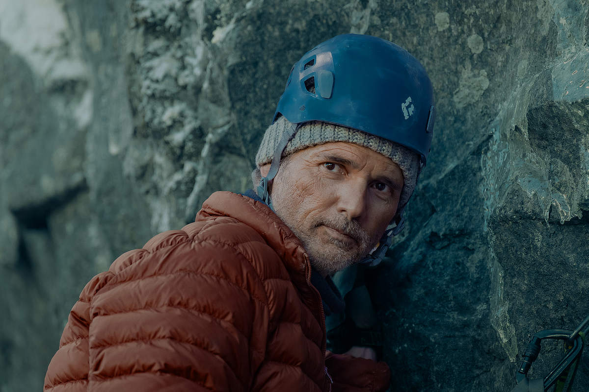 Apex Trailer and Posters Unveiled by Netflix