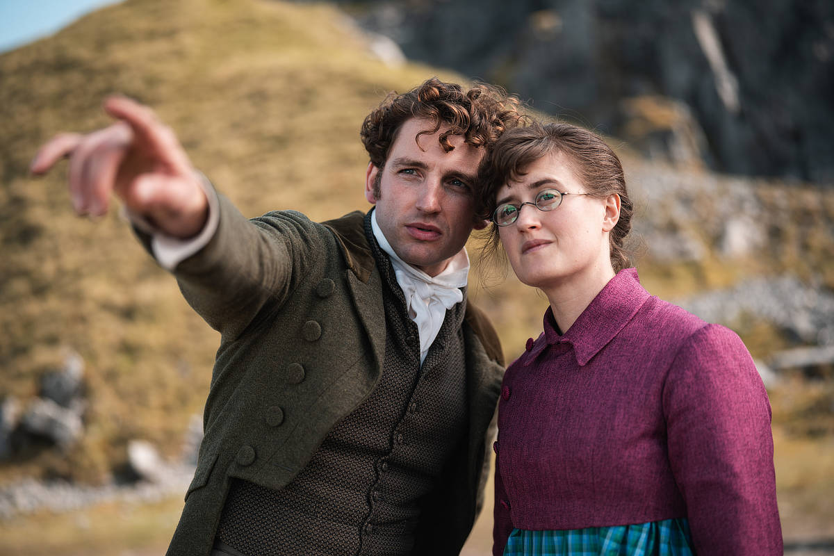 Mr. Ryder (Laurie Davidson) & Mary Bennet (Ella Bruccoleri)