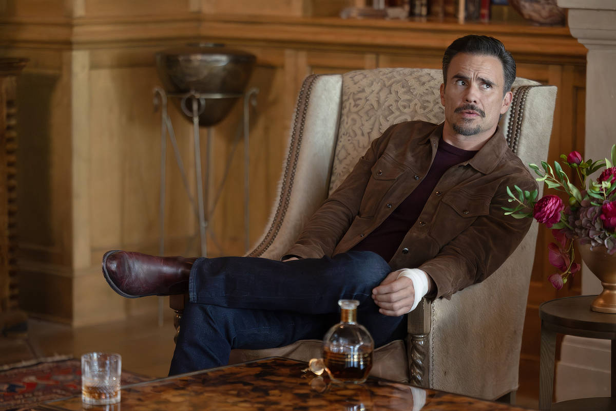 Juan Pablo Raba as Joaquin