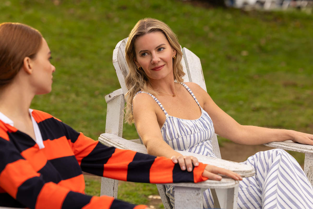 Sadie Soverall as Percy Fraser, Elisha Cuthbert as Sue Florek