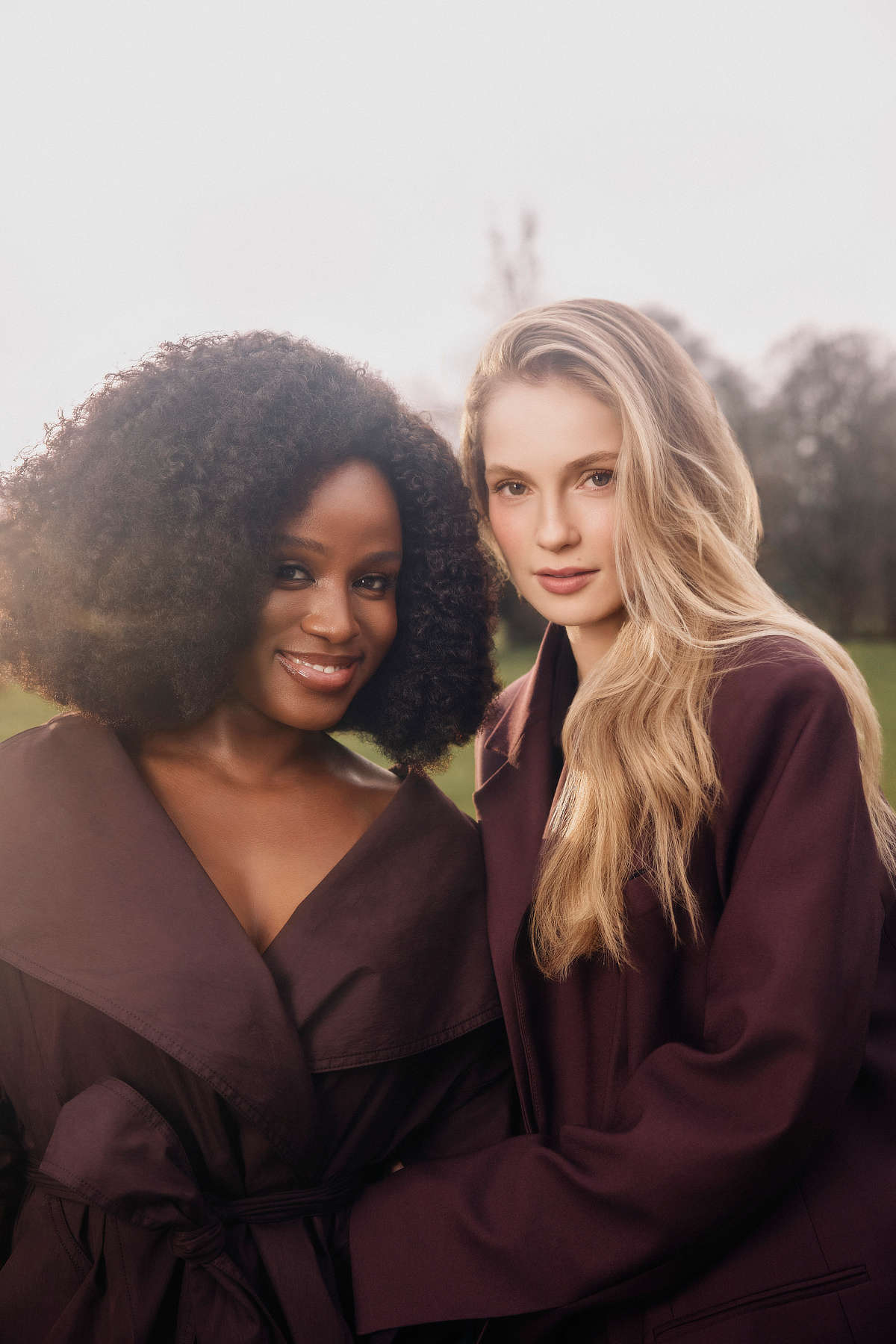 Hannah Dodd as Francesca Stirling and Masali Baduza as Michaela Stirling in Bridgerton Season 5